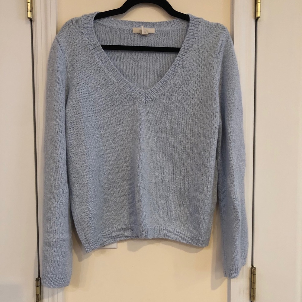 light blue forever 21 flowy sleeve sweater